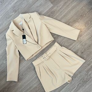 Gianni Bini Co-ordinating short suit set